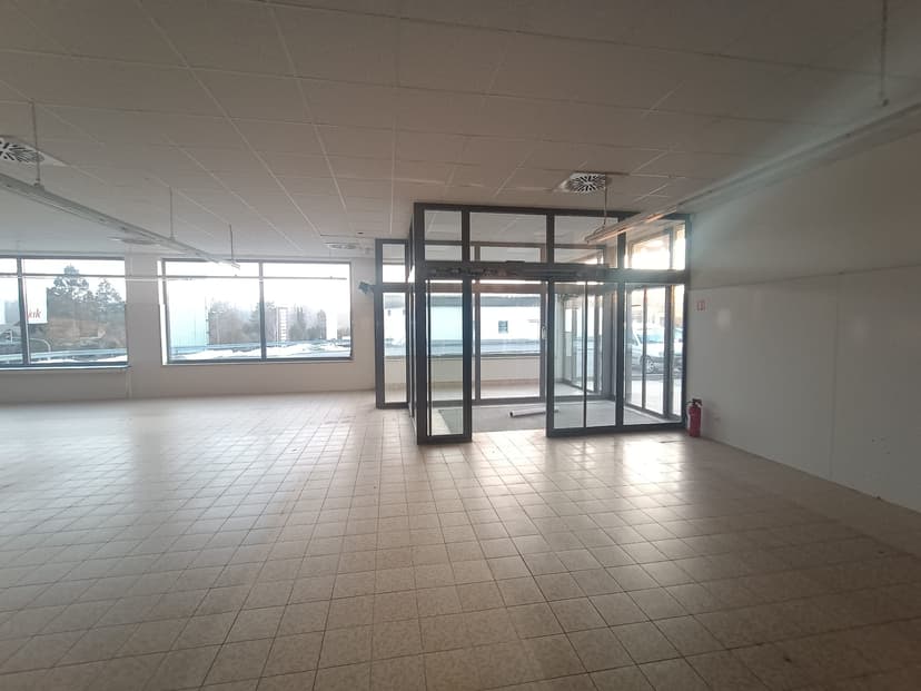 Fläche A - Kundeneingang